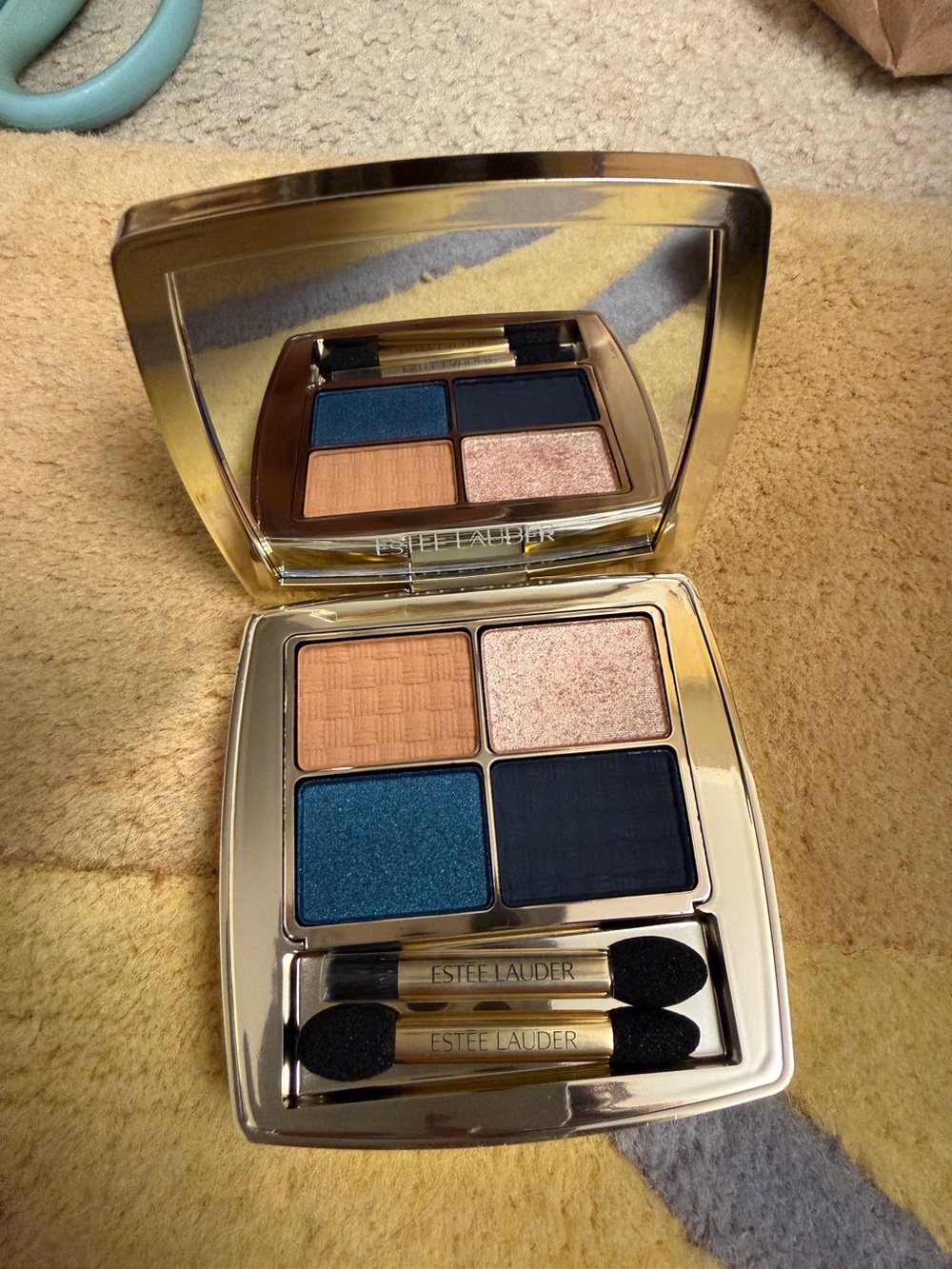 New! Estee Lauder The Essential Eyeshadow Quad - Poolside
